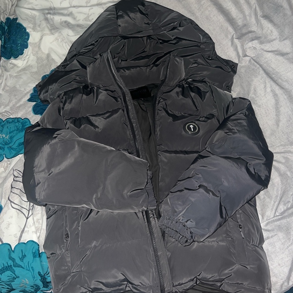 Only worn it once dont really want it anymore